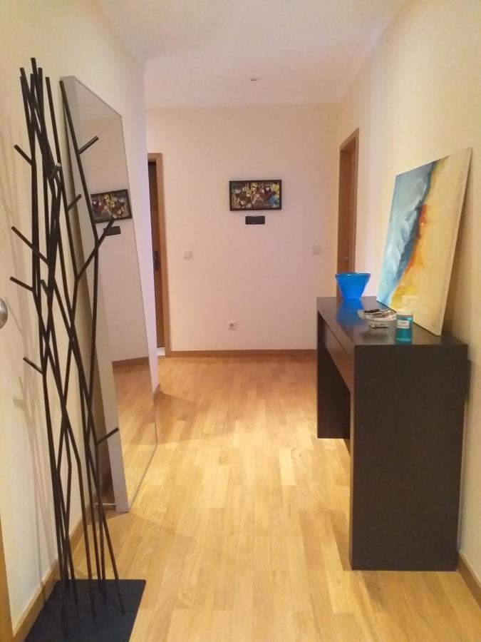 H2Oporto Beachfront Apartment Вила-Нова-ди-Гая Экстерьер фото