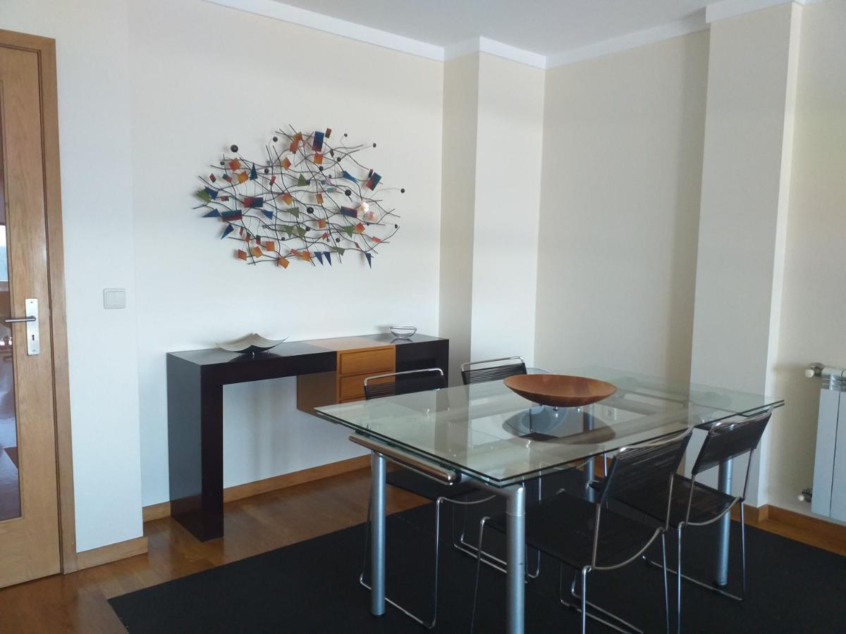 H2Oporto Beachfront Apartment Вила-Нова-ди-Гая Экстерьер фото