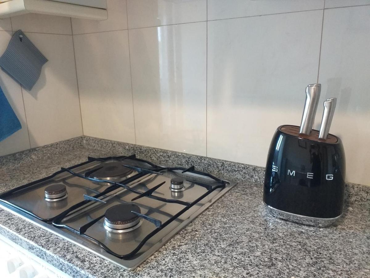 H2Oporto Beachfront Apartment Вила-Нова-ди-Гая Экстерьер фото