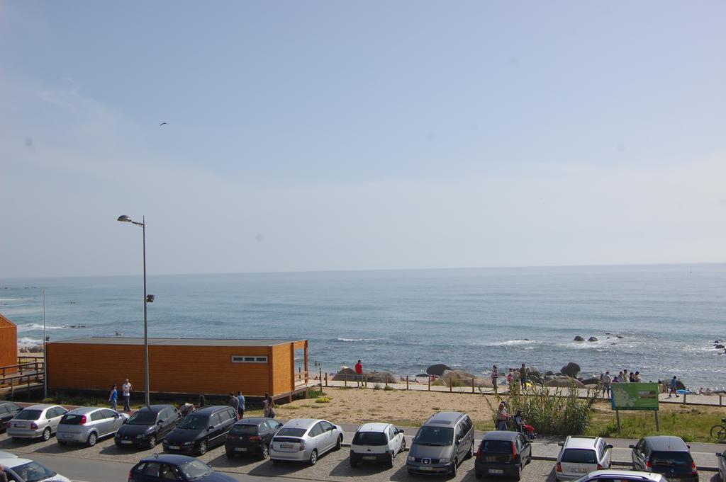 H2Oporto Beachfront Apartment Вила-Нова-ди-Гая Экстерьер фото